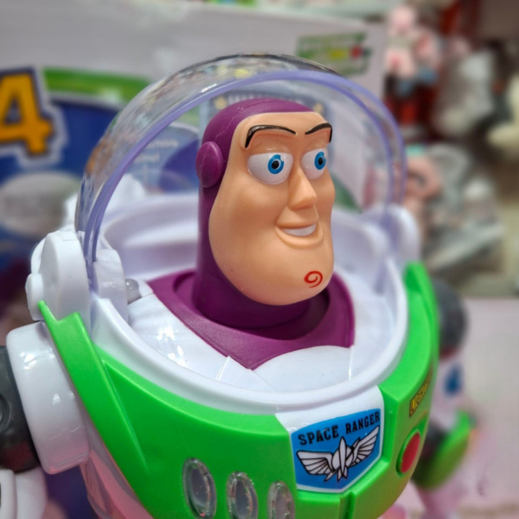 ربات اسباب بازی مدل بازلایتر انیمیشن توی استوری bazz lightyear کد ۵